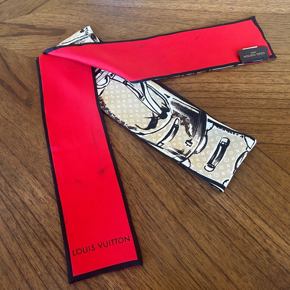 Louis Vuitton Monogram Twilly - Picture 4 of 7